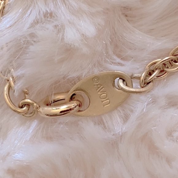 Avon Vintage Gold Tone Initial W Heart Pendant Necklace - Picture 5 of 6